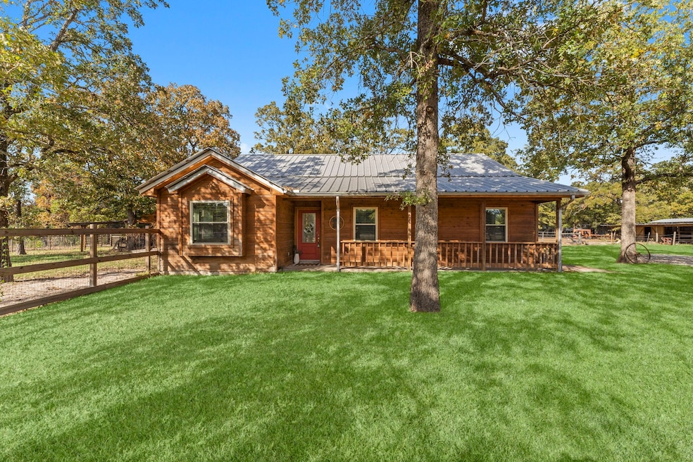 6 Pinedale Subdivision Rd, Huntsville, TX 77320 - photo 1