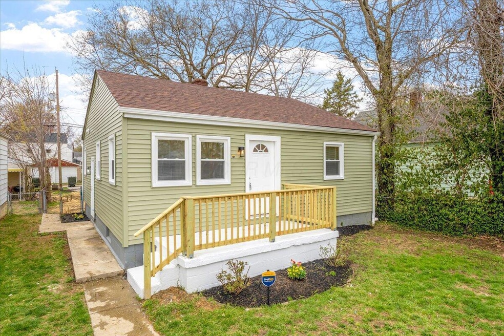01-1089 Seymour Ave-1