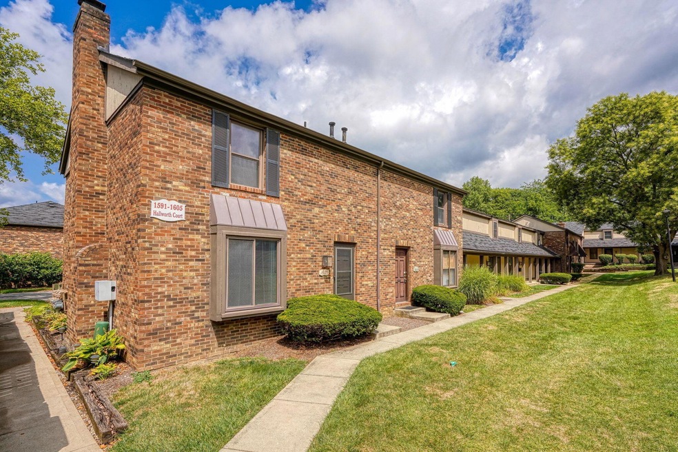 1605 Hallworth Crt (38)
