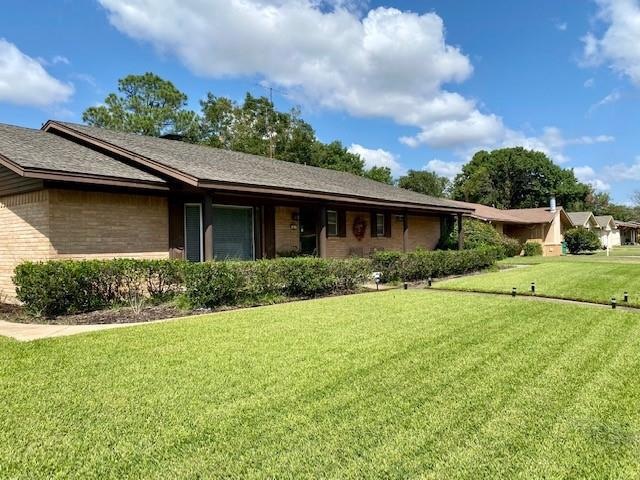 401 Willow Way, Gainesville, TX 76240 - photo 1