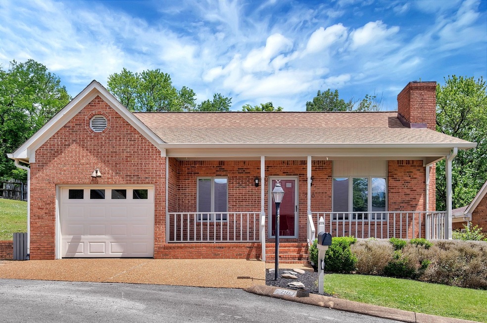 710 Maple Ct, Columbia, TN 38401 - photo 1