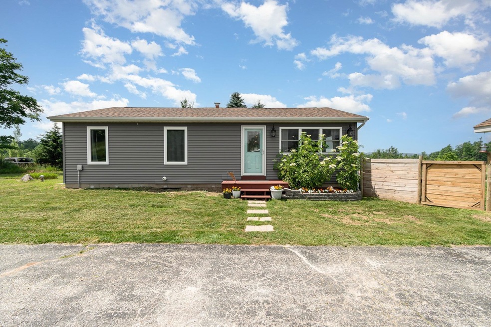 1462 Mcgregor Rd, Vanderbilt, MI 49795 - photo 1