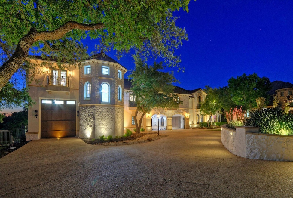 10500 Avery Club Dr unit 26, Austin, TX 78717 - photo 1