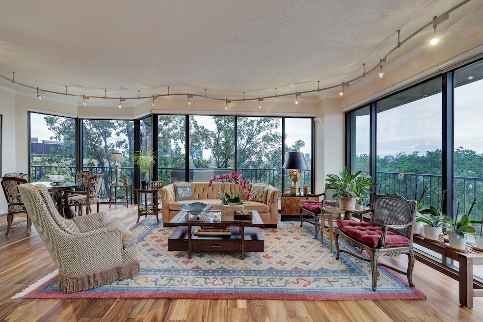 Beautiful tree top views from 4th floor -- 3 Bedro