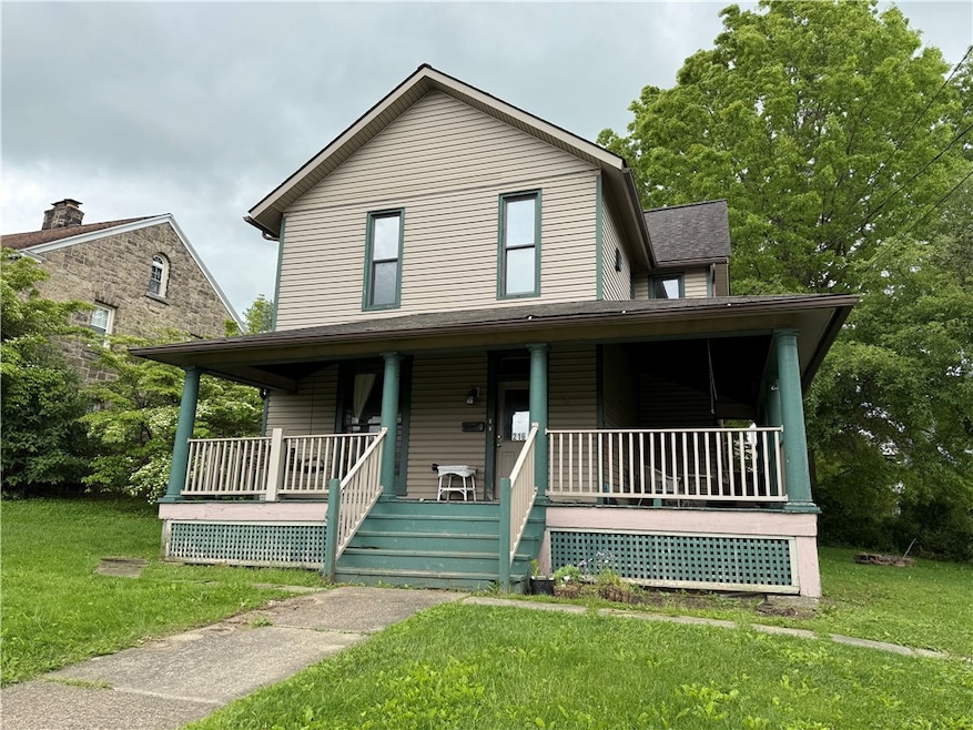 Vinyl siding, just paint the trim and porch!