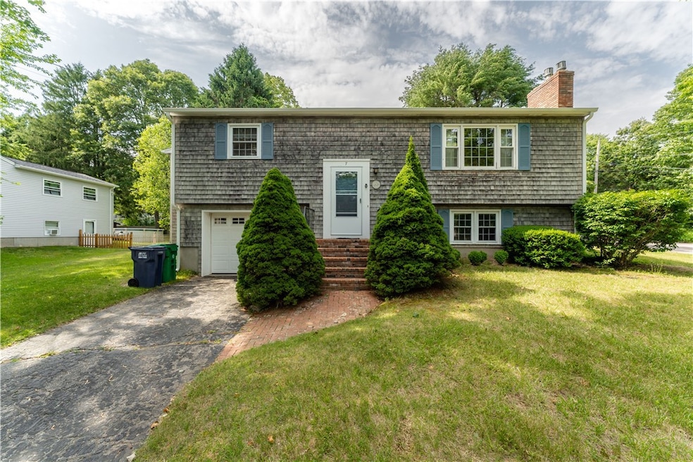 7 Andre Ave, Wakefield, RI 02879 - photo 1