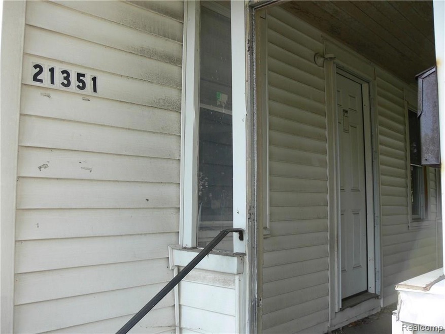 21351 Woodside Ave, Ferndale, MI 48220 - photo 1