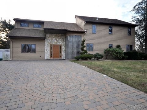 unlisted-address, Levittown, NY 11756 - photo 1