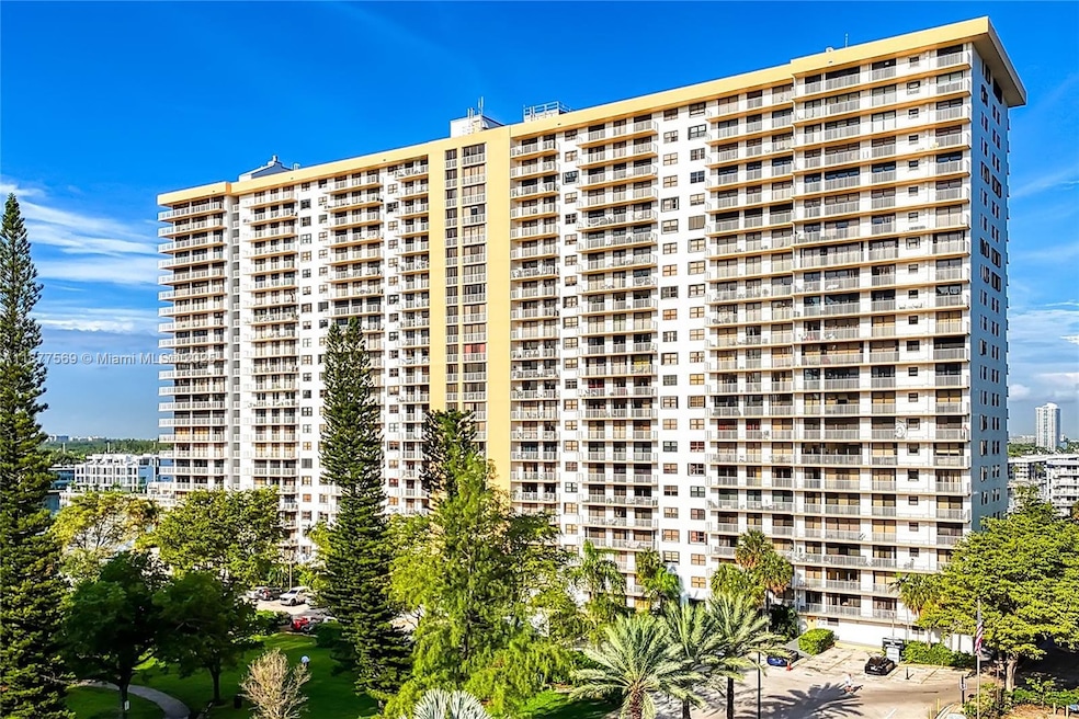 Winston Towers 700 unit 1709, Sunny Isles Beach, FL 33160 - photo 1