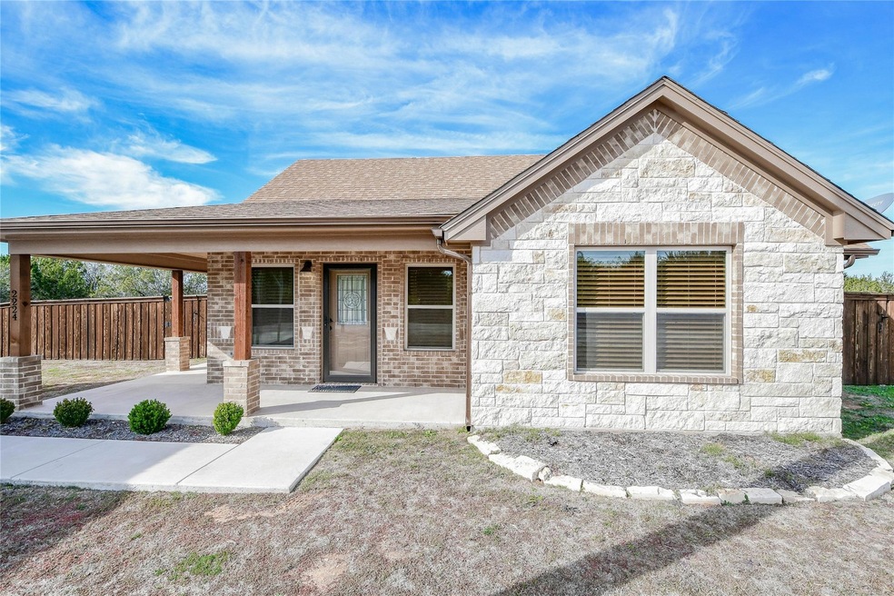 2224 Woodcrest Trail, Granbury, TX 76048 - photo 1