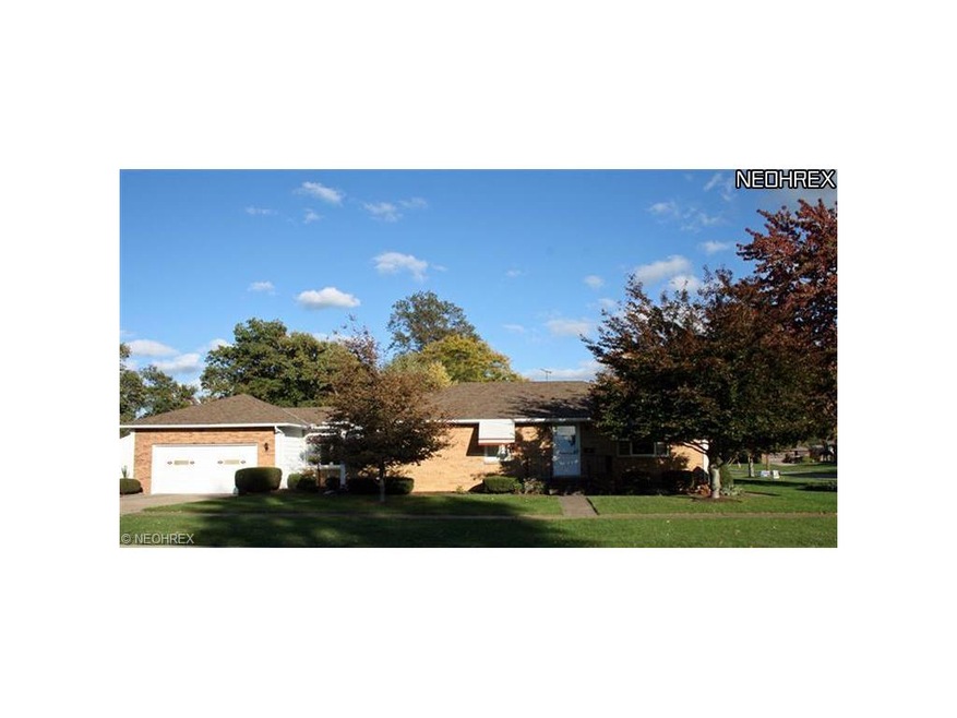 Welcome to 2941 Beech Ave. Well maintained ranch w