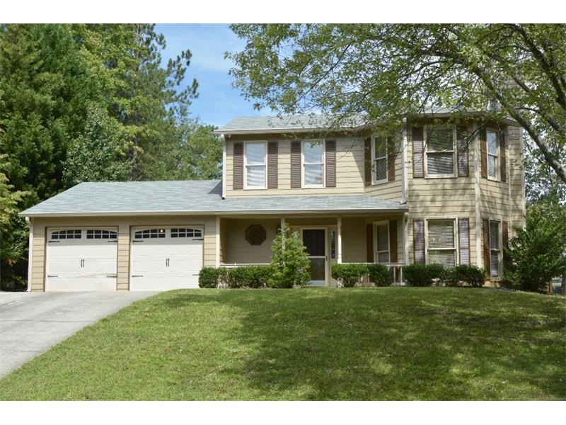 Great family home in convenient Alpharetta/Johns C