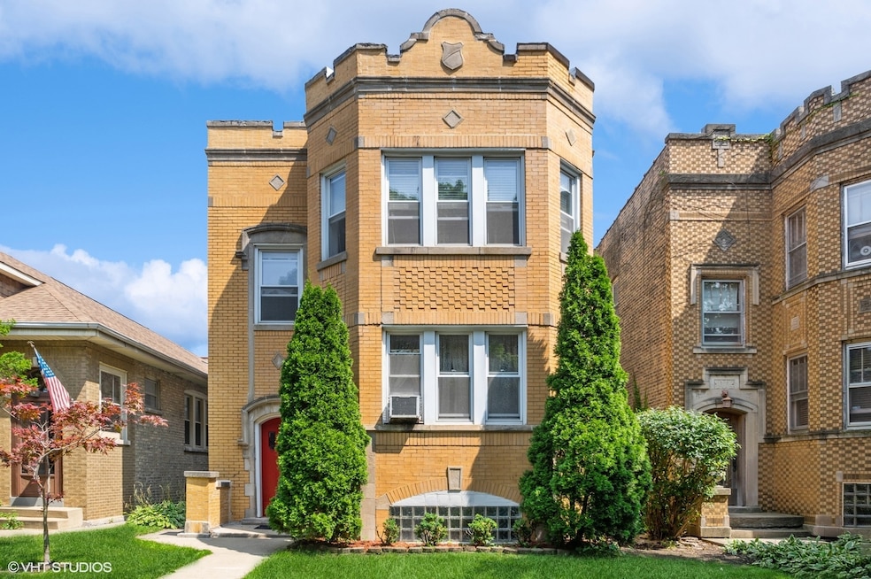 6039 N Fairfield Ave, Chicago, IL 60659 - photo 1