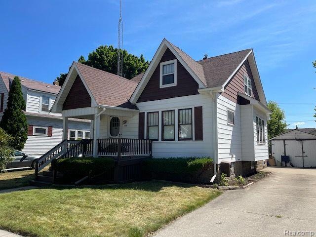 1314 17th St, Port Huron, MI 48060 - photo 1