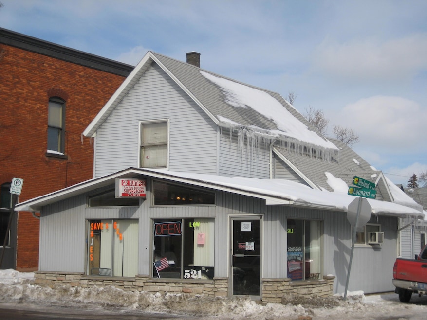 521 Leonard