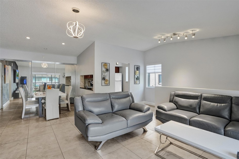 Living Room/Dining Room
