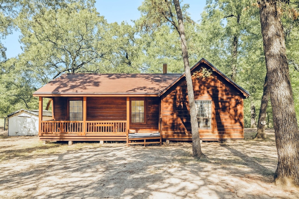 130 Hilltop Lsv Dr, Huntsville, TX 77320 - photo 1