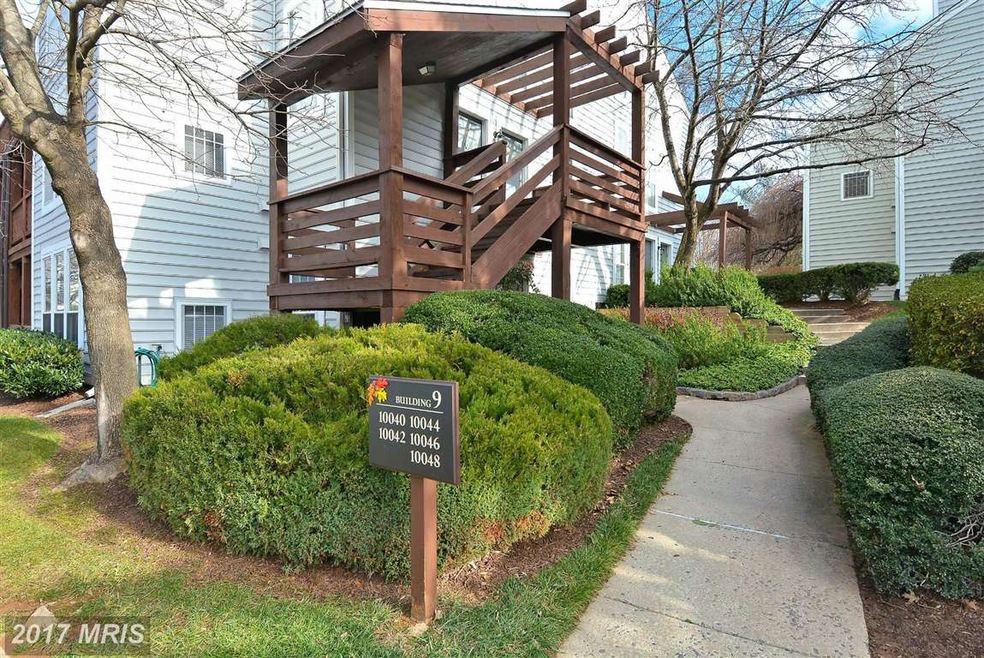 10046 Oakton Terrace Rd, Oakton, VA 22124 - photo 1