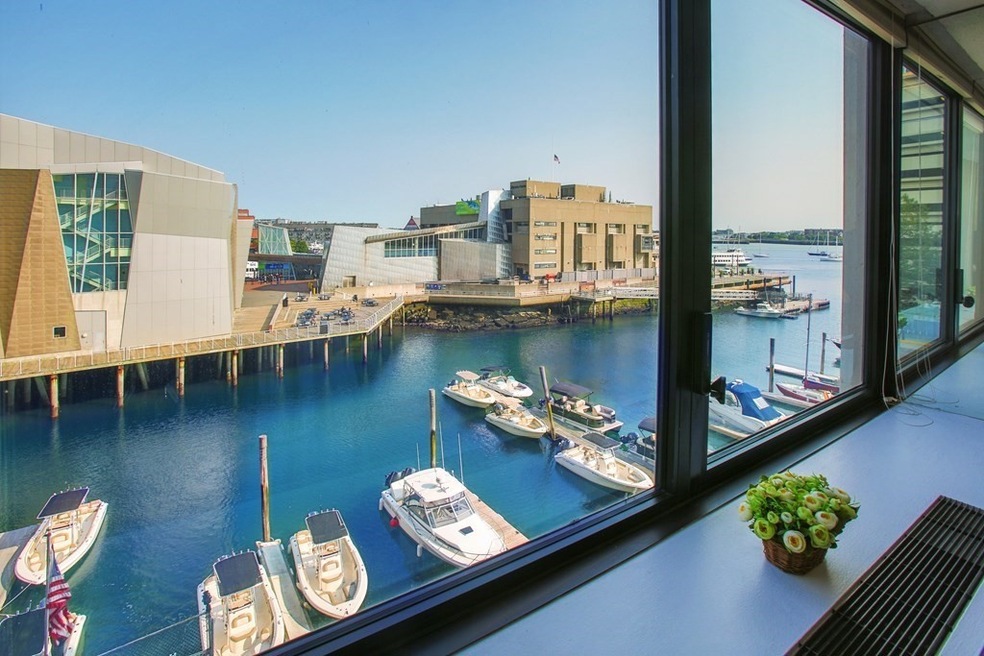 Harbor Towers unit 3H, Boston, MA 02110 - photo 1