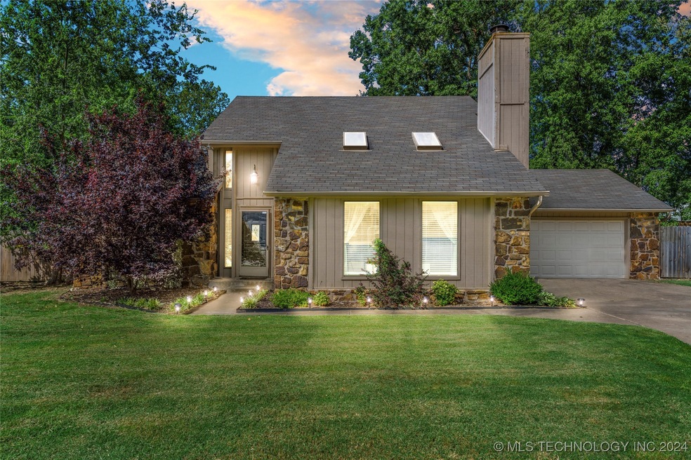 This 1,648 sq ft home is nestled in Country Aire E