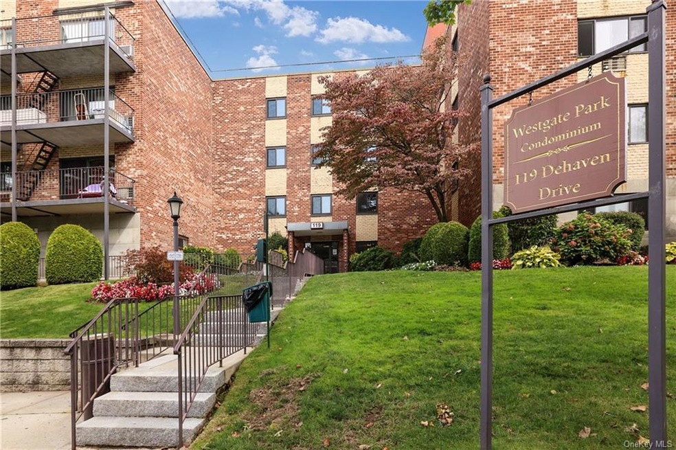 Westgate Park Condominium unit 340, Yonkers, NY 10703 - photo 1