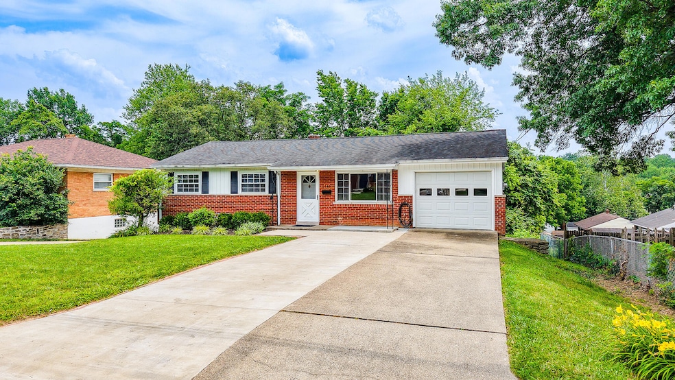 Pending $254,900 • Co-Listing Agent