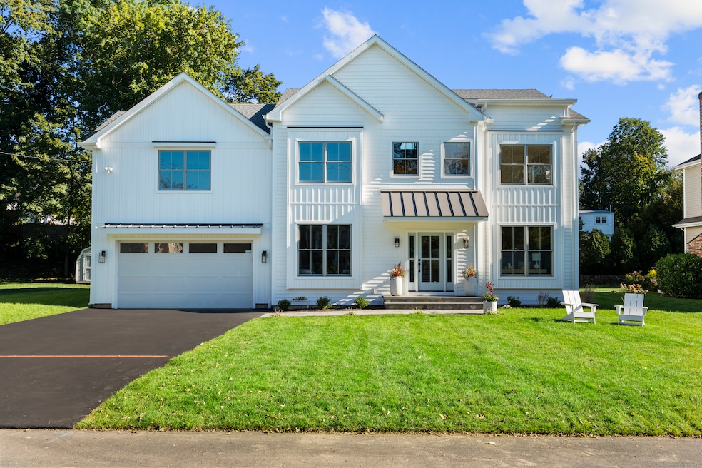 Sold $1,940,000 • Co-Listing Agent