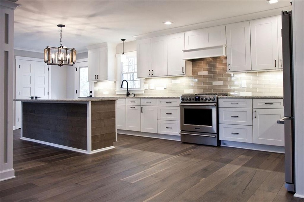 3618 Robinson Rd NE, Marietta, GA 30068 - photo 1