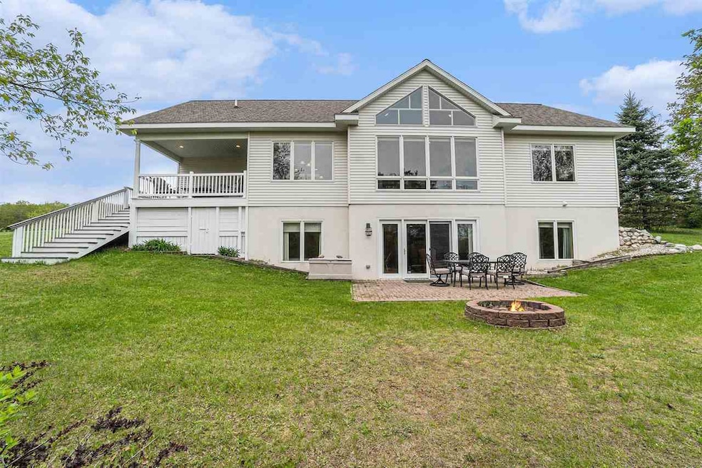For Sale $965,000