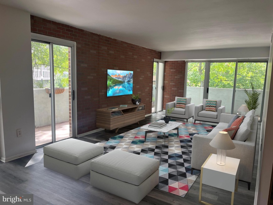 Town Square Towers unit 144, Washington, DC 20024 - photo 1