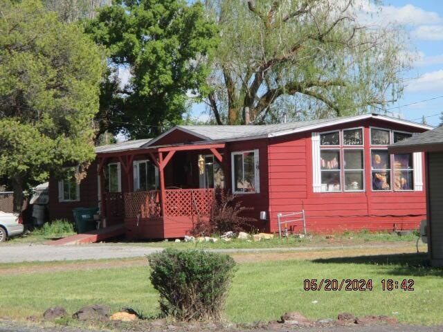 4310 Bartlett Ave, Klamath Falls, OR 97603 - photo 1
