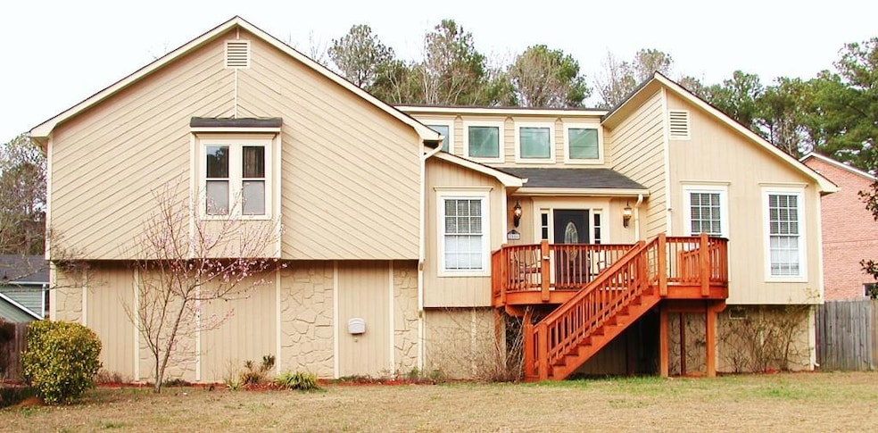 2586 Deerfield Cir SW, Marietta, GA 30064 - photo 1