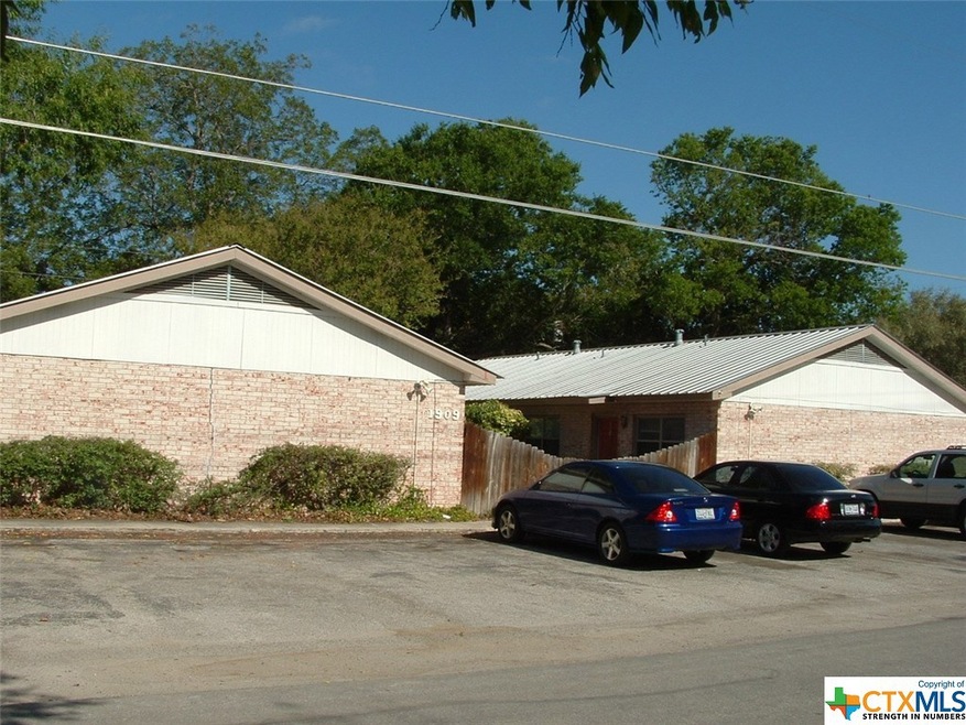 1909 Pecan St unit C, San Marcos, TX 78666 - photo 1
