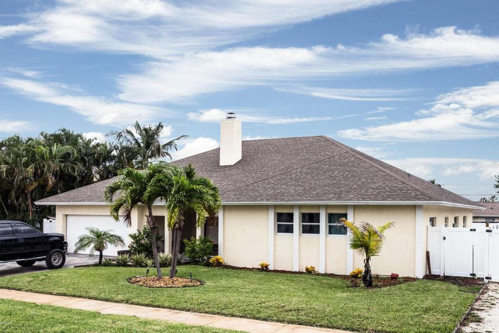 01-117 Bay Dr N