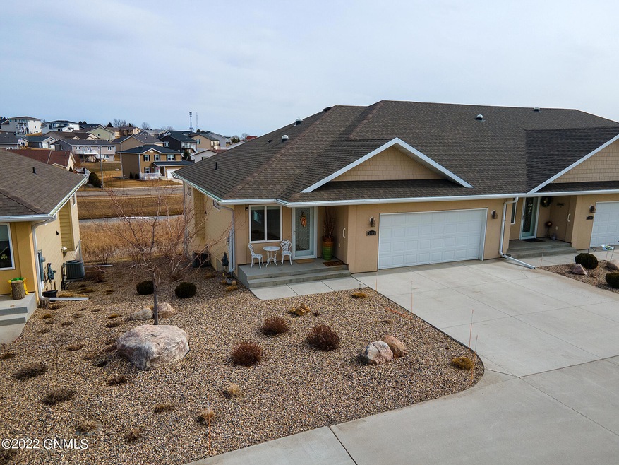 3705 Calgary Ct 04