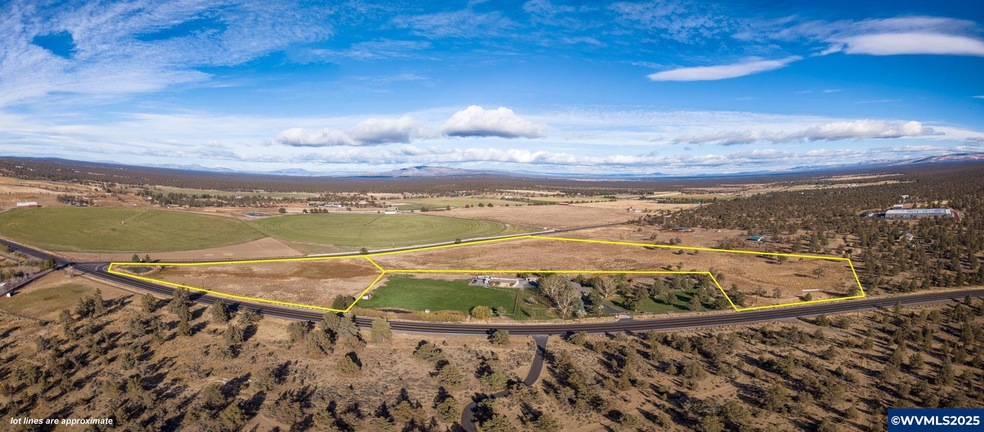 23755 Dodds Rd, Bend, OR 97701 - photo 1