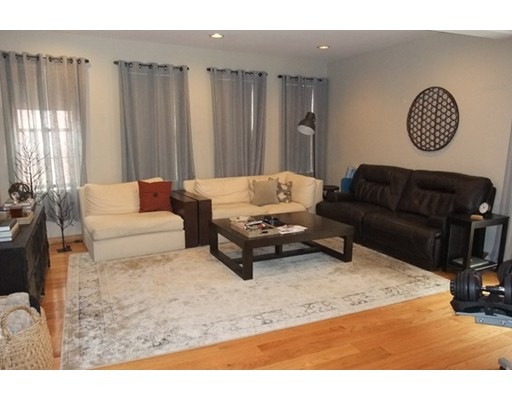 2A Baldwin Place unit 3, Boston, MA 02113 - photo 1
