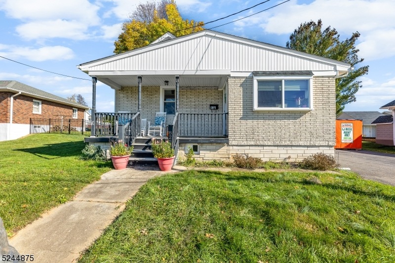 828 3rd Ave, Phillipsburg, NJ 08865 - photo 1