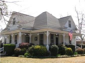 74 CRENSHAW STREET - WELCOME HOME!