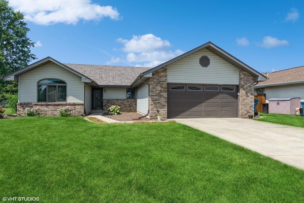 1614 Lake St, Dyer, IN 46311 - photo 1