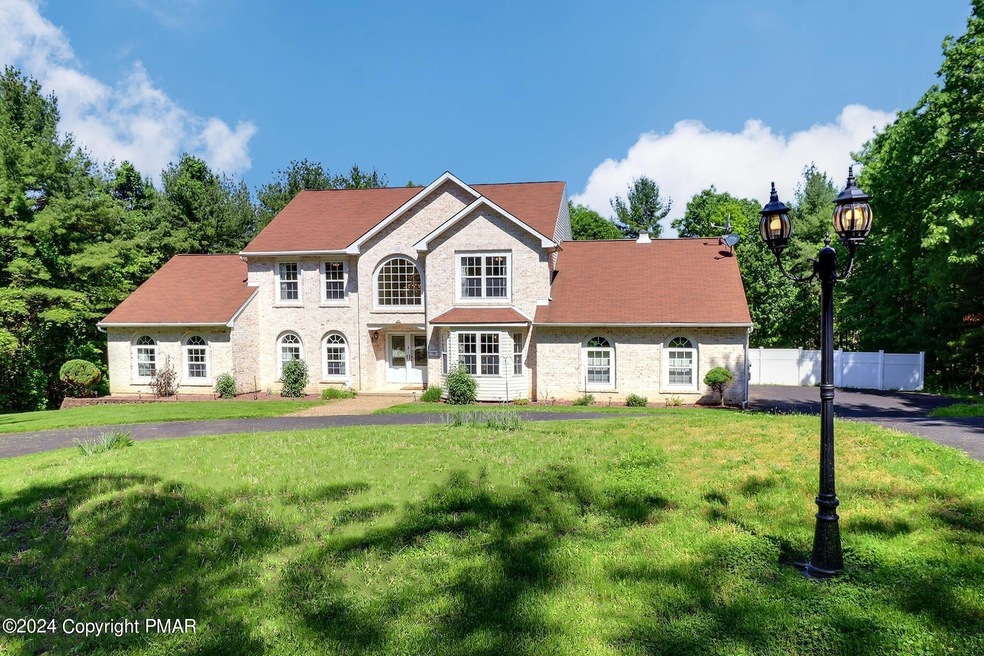 135 View Ct, Saylorsburg, PA 18353 - photo 1