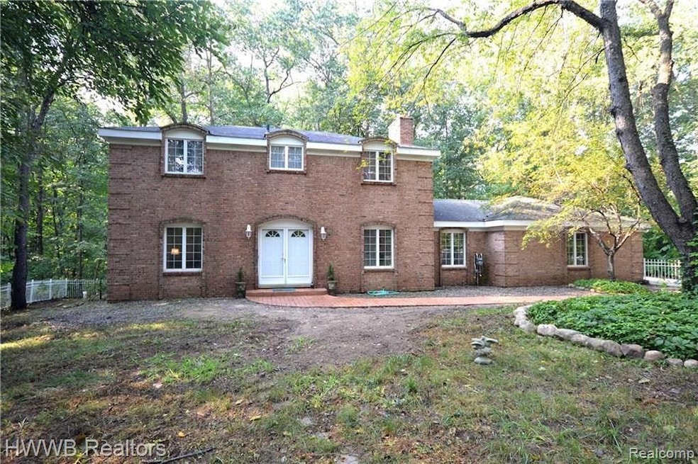 Welcome to 1990 E. Gunn Rd!