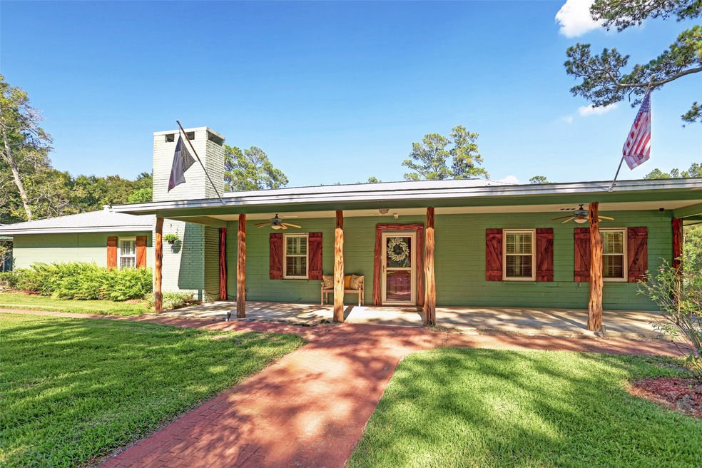 12503 Woodlake Street is a beautiful country acrea