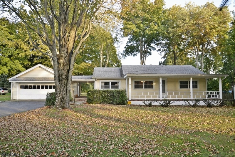 312 Willow Grove St, Hackettstown, NJ 07840 - photo 1