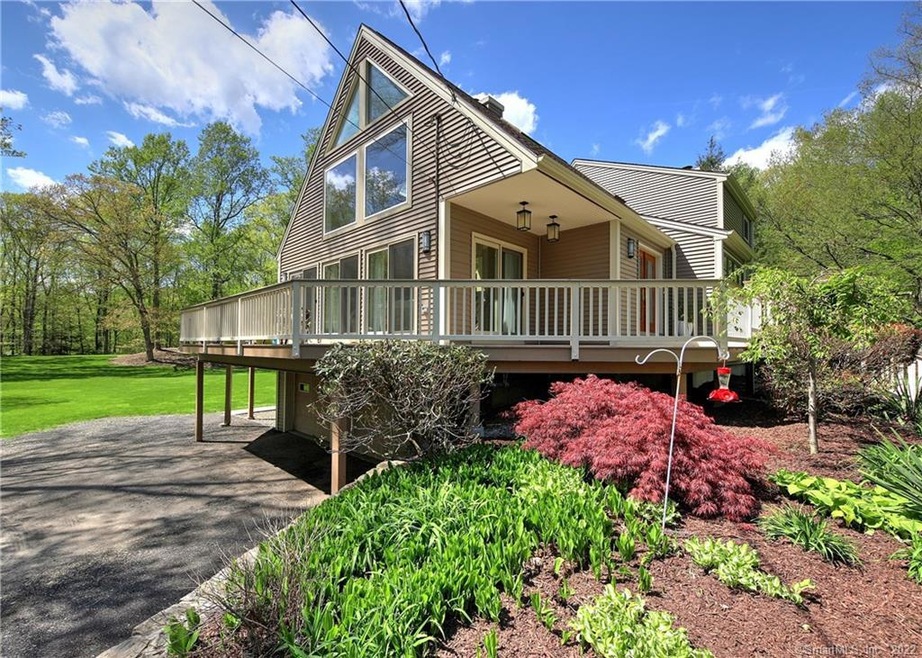 554 Wheelers Farm Rd, Orange, CT 06477 - photo 1