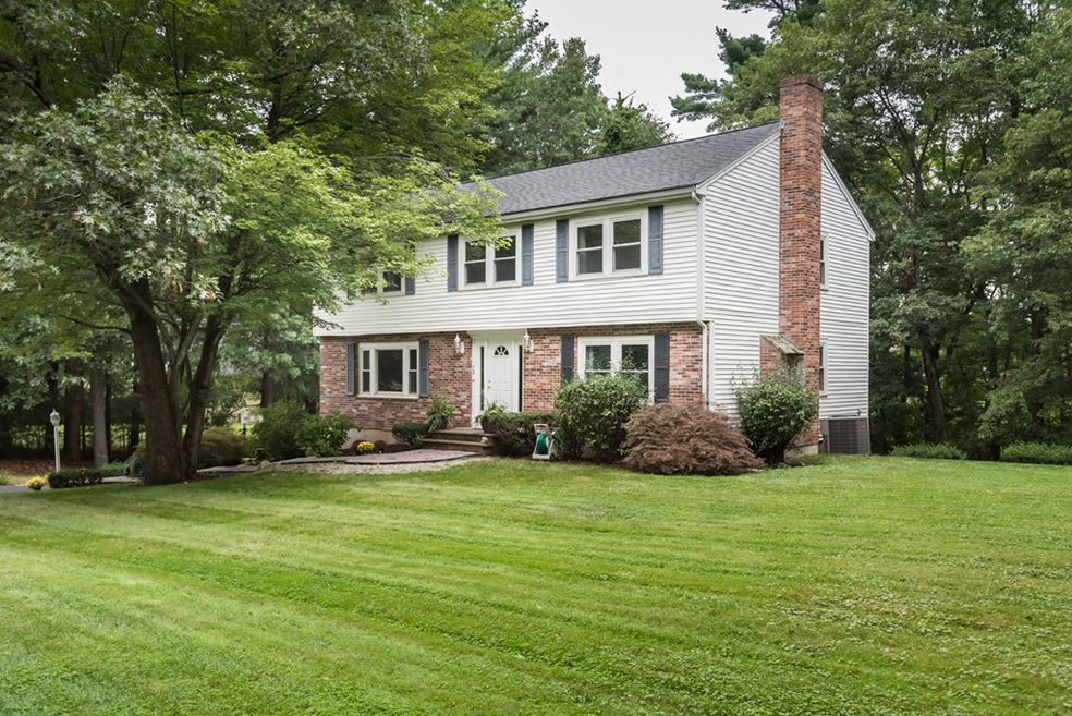 70 Candlestick Rd, North Andover, MA 01845 - photo 1