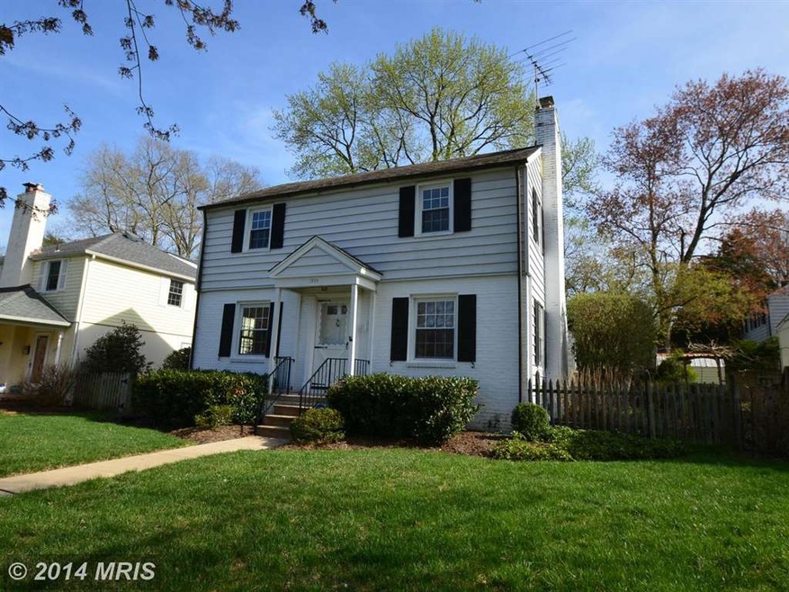 1229 Lake Falls Rd, Baltimore, MD 21210 - photo 1