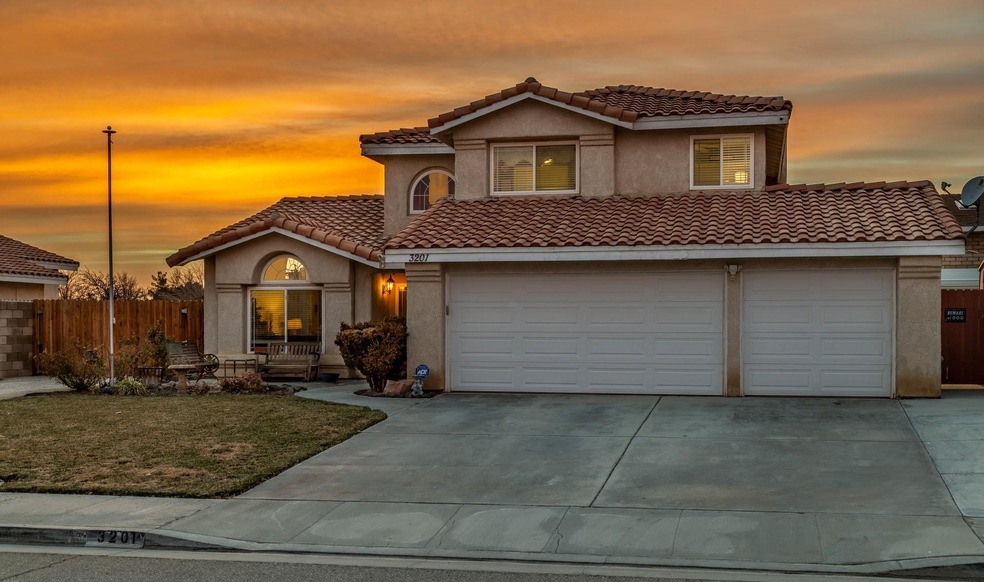 3201 Sabre St, Rosamond, CA 93560 - photo 1