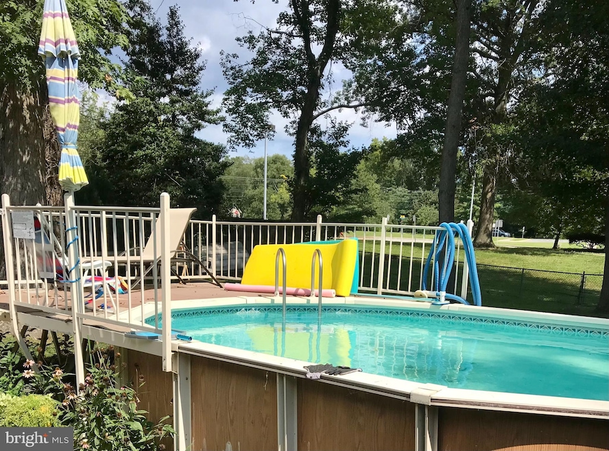 333 Edgemere Dr, Annapolis, MD 21403 - photo 1