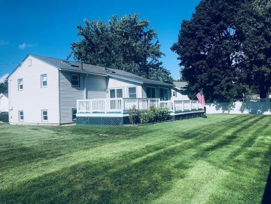 6 Huron Dr, Hudson, MA 01749 - photo 1